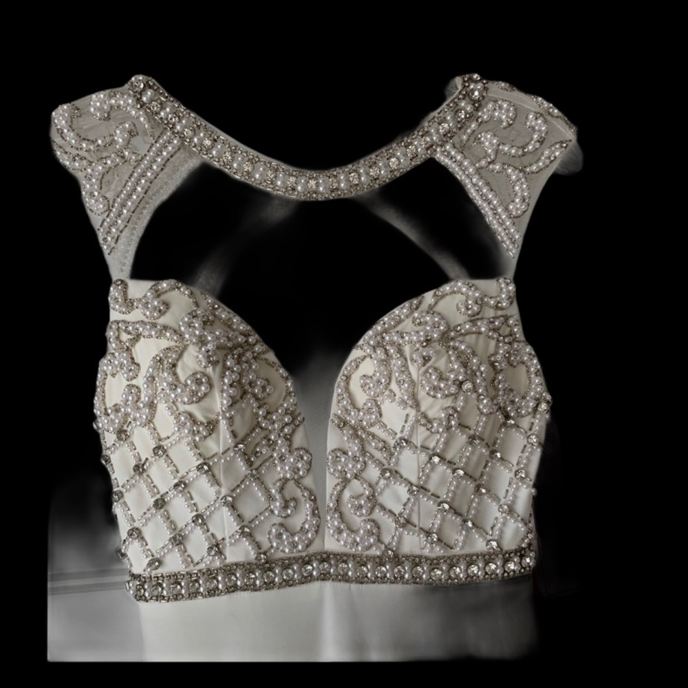 Brand New Formal Bridal/Prom Gown